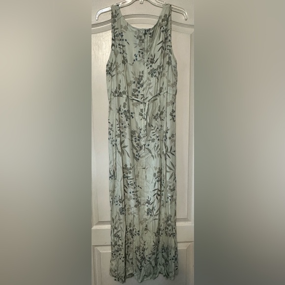 Kathy Lee Collection Floral Dress - Picture 2 of 7